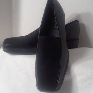 "What's What" new black loafers 9M